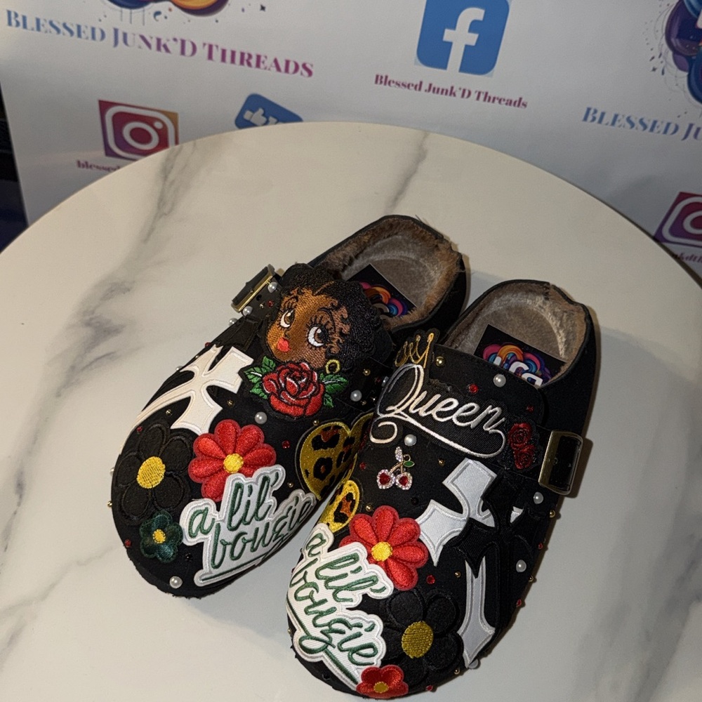 Embroidered Black Mules with Floral Design